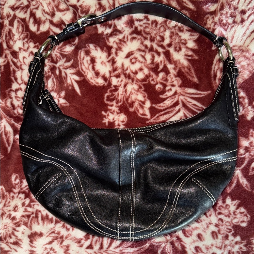 Coach SOHO RARE VIN Black Leather Shoulder Hobo Bag w White Contrast Stitching